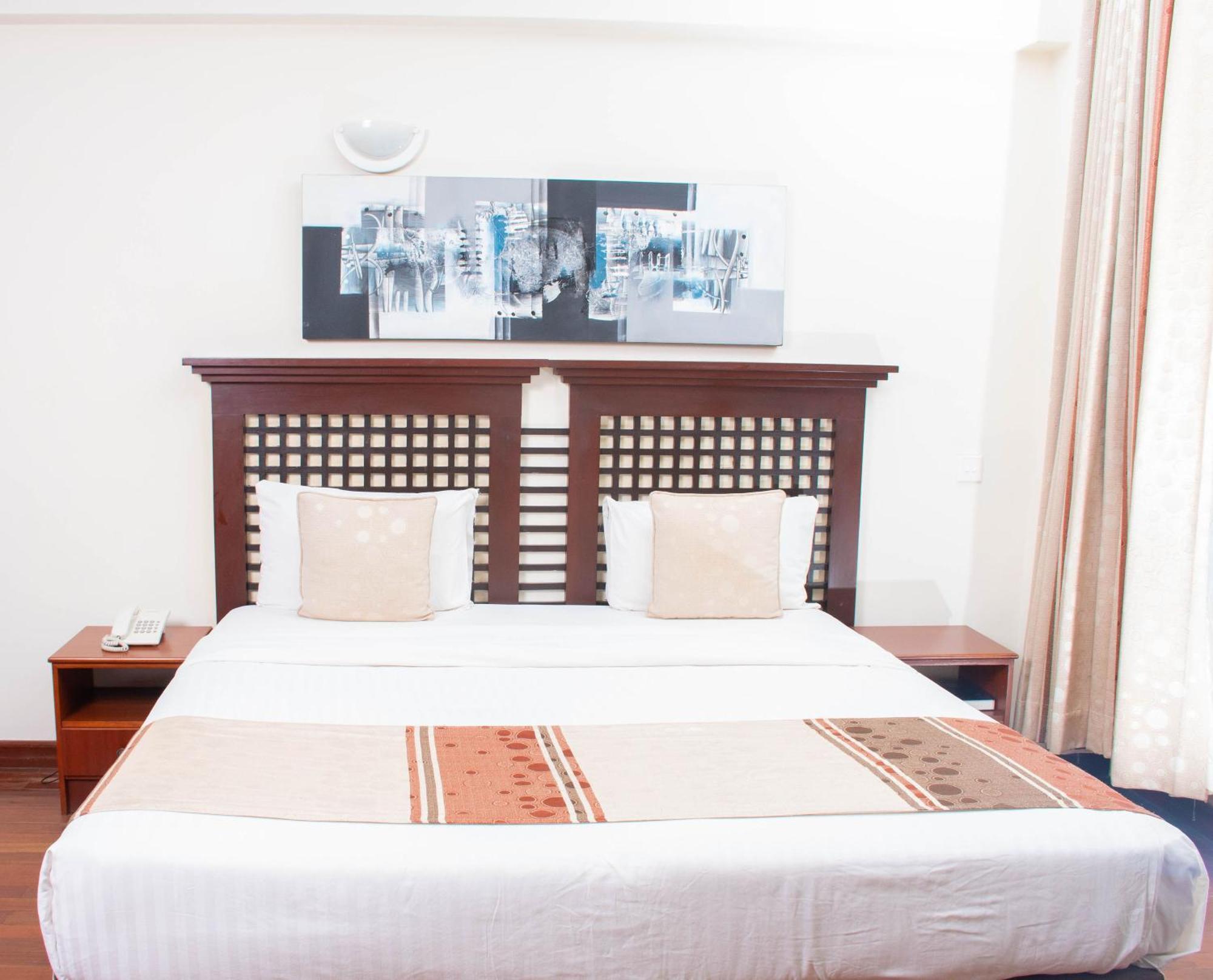 Cranes Suites Hotel Kitale Exterior foto